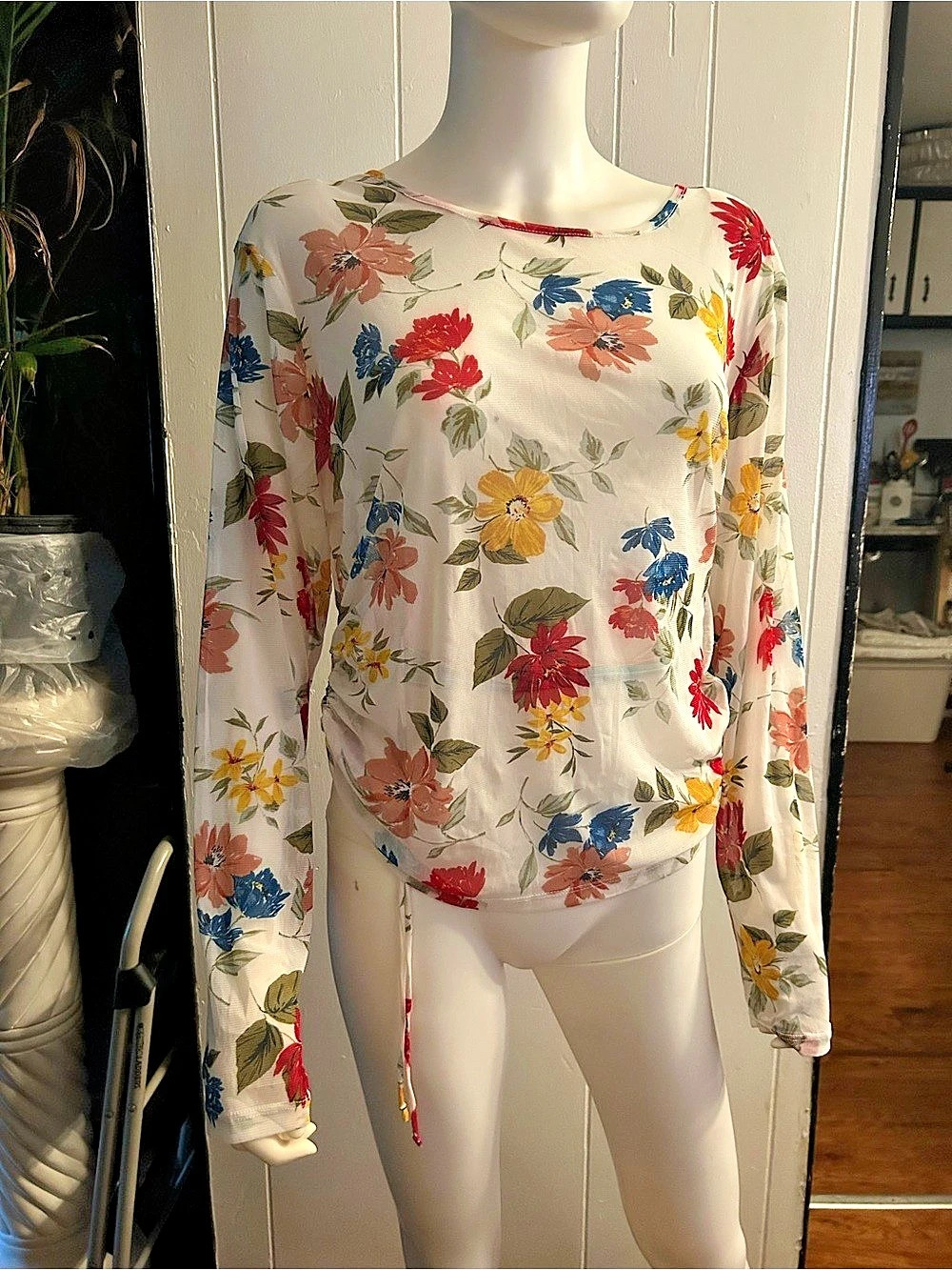 Floral Long Sleeve Top in White & Multicolor Like New
